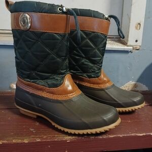 Tommy Hilfiger women's Arcadia duck snow boots size 7